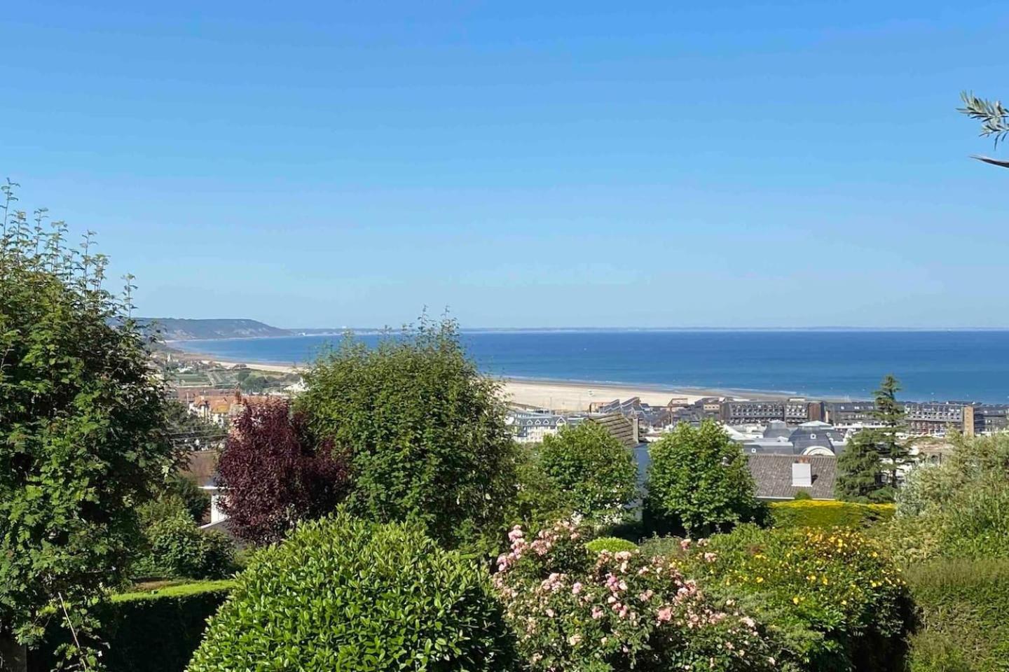 Appartement Avec Terrasse Vue Mer Trouville Sur Mer Exteriör bild